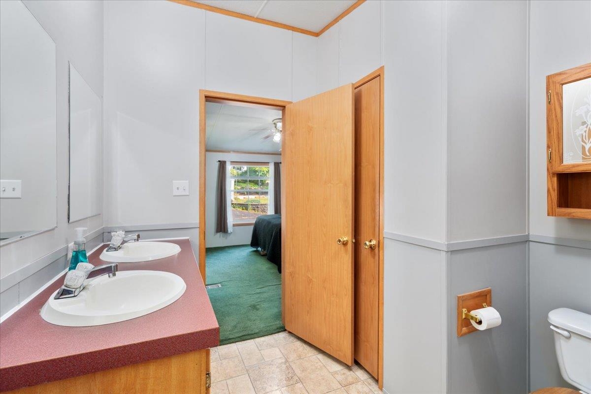 Rochester, New Hampshire 03867, United States, 3 Bedrooms Bedrooms, ,2 BathroomsBathrooms,Residential,Active,145853