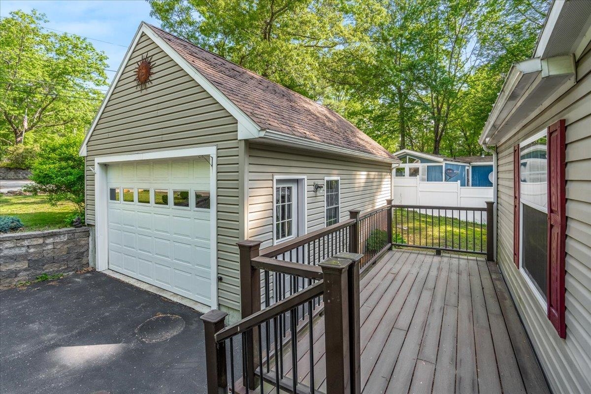 Rochester, New Hampshire 03867, United States, 3 Bedrooms Bedrooms, ,2 BathroomsBathrooms,Residential,Active,145853