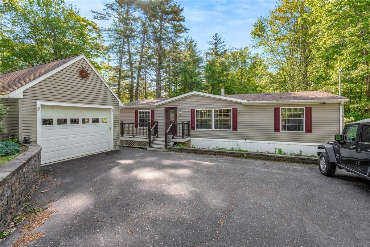 Rochester, New Hampshire 03867, United States, 3 Bedrooms Bedrooms, ,2 BathroomsBathrooms,Residential,Active,145853