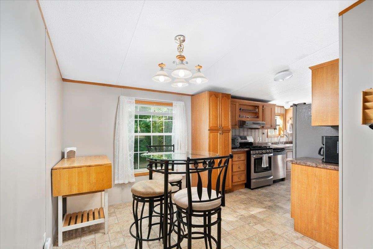 Rochester, New Hampshire 03867, United States, 3 Bedrooms Bedrooms, ,2 BathroomsBathrooms,Residential,Active,145853