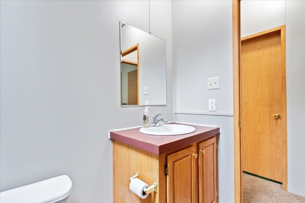 Rochester, New Hampshire 03867, United States, 3 Bedrooms Bedrooms, ,2 BathroomsBathrooms,Residential,Active,145853