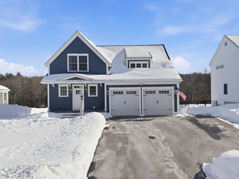 47 Clover Lane Londonderry NH 03053