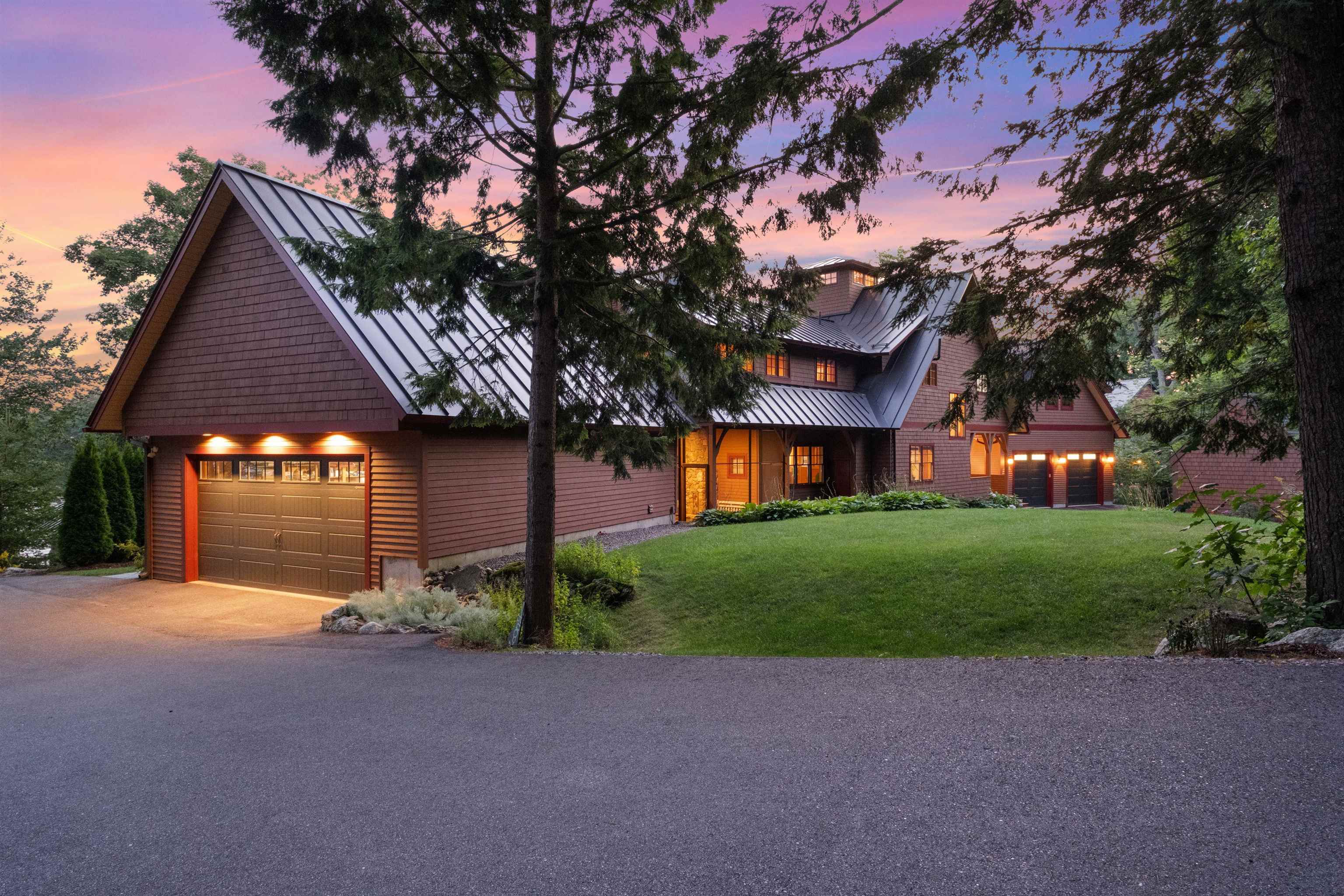 21 Leighton S Avenue