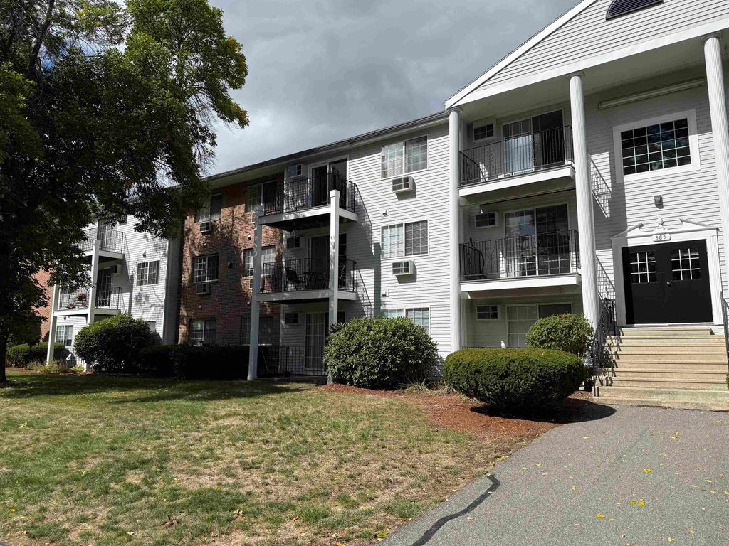 Photo of 385 Huse Road #15, Manchester, NH 03103 (MLS # 5076180)