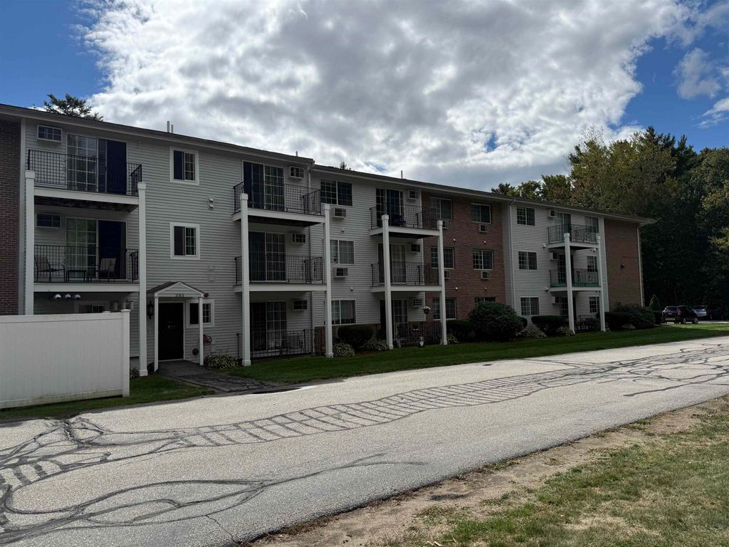 Photo of 385 Huse Road #15, Manchester, NH 03103 (MLS # 5076180)
