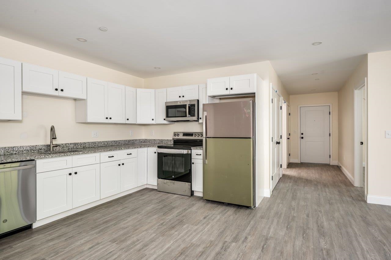 725 Central Avenue 304