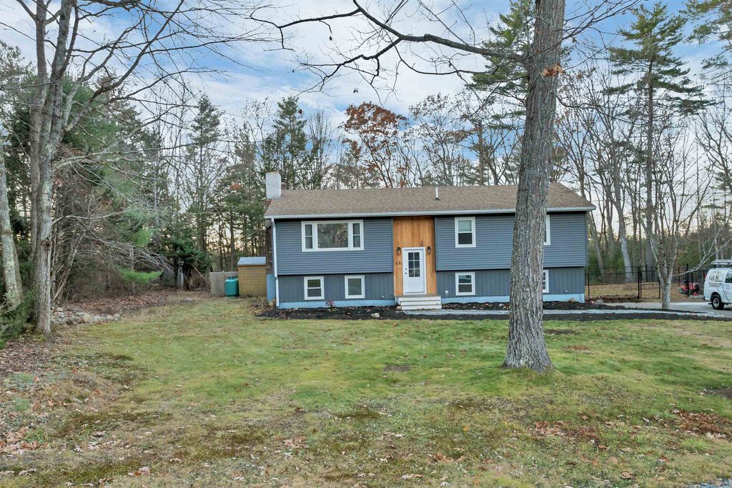Photo of 48 Candlestick Lane, Barrington, NH 03825 (MLS # 5070181)