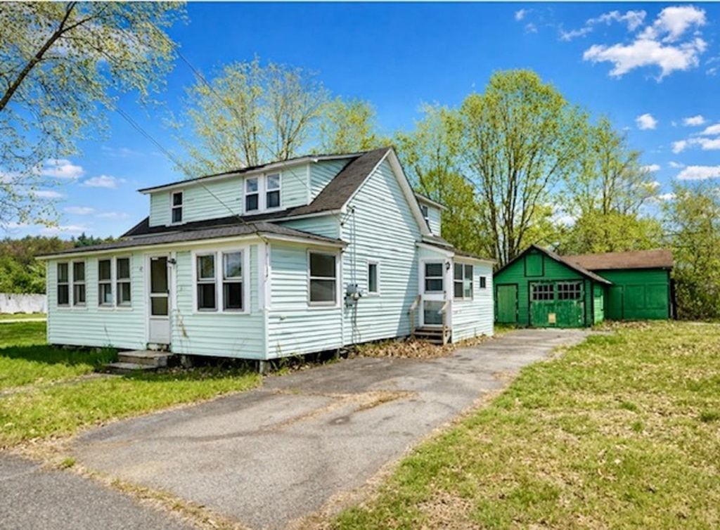 Photo of 21 Academy Street, Boscawen, NH 03303 (MLS # 5077424)