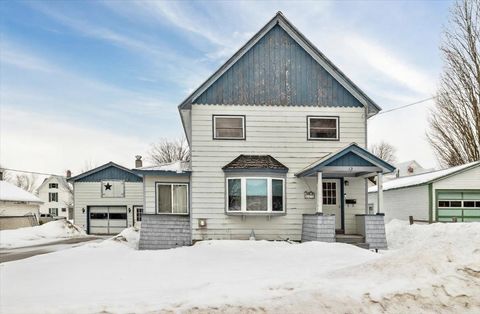 12 Hamilton Place Richford VT 05476