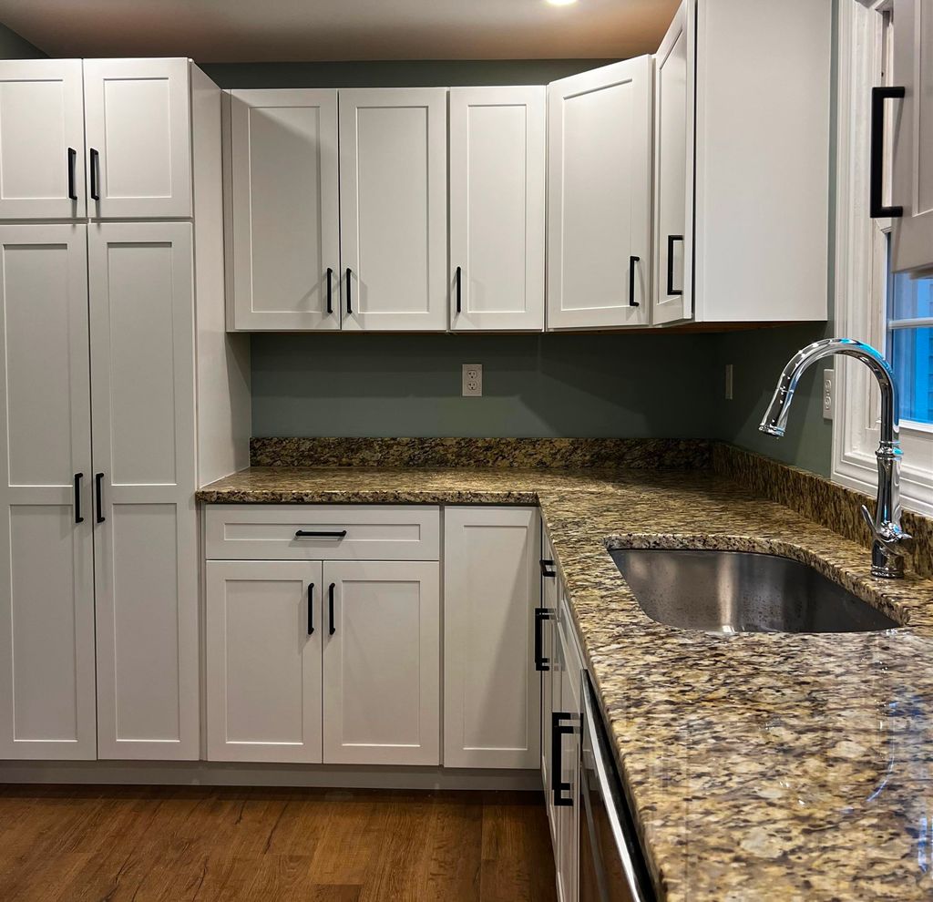 Photo of 16 Boulder Drive #B, Hudson, NH 03051 (MLS # 5081850)