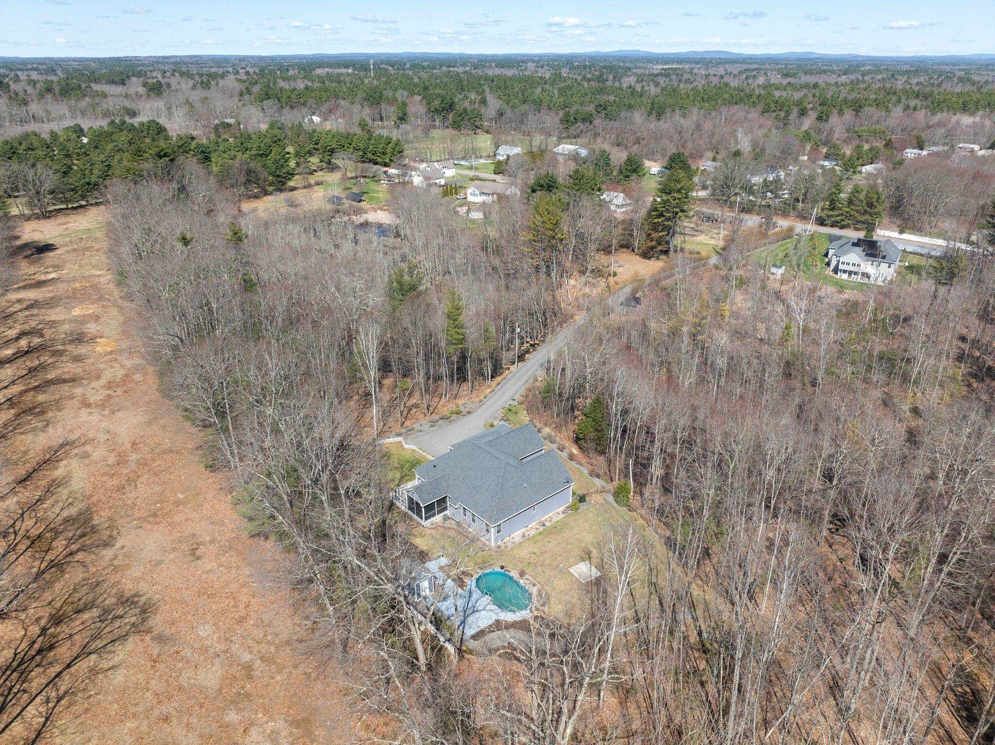 East Kingston, New Hampshire 03827, United States, 3 Bedrooms Bedrooms, ,3 BathroomsBathrooms,Residential,Pending,114185