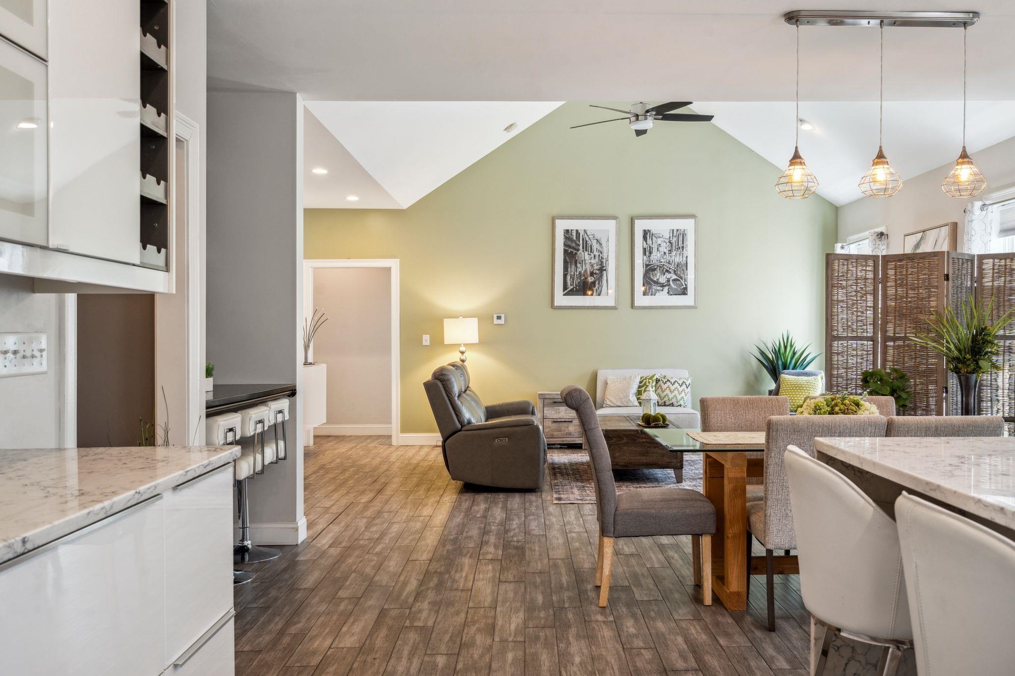 East Kingston, New Hampshire 03827, United States, 3 Bedrooms Bedrooms, ,3 BathroomsBathrooms,Residential,Pending,114185