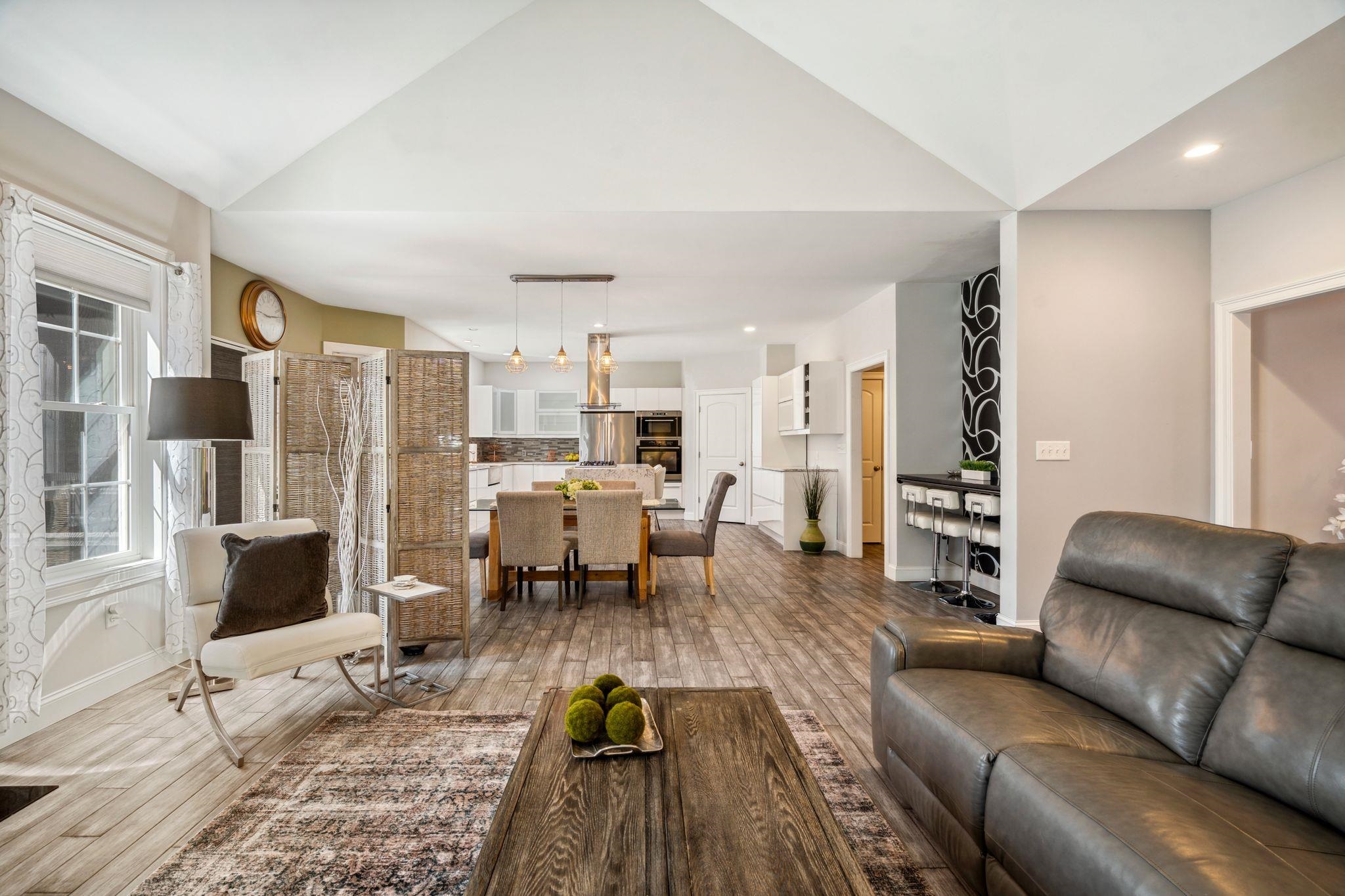 East Kingston, New Hampshire 03827, United States, 3 Bedrooms Bedrooms, ,3 BathroomsBathrooms,Residential,Pending,114185