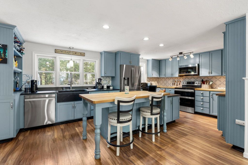 Photo of 80 Wildlife Boulevard, Belmont, NH 03220 (MLS # 5082185)