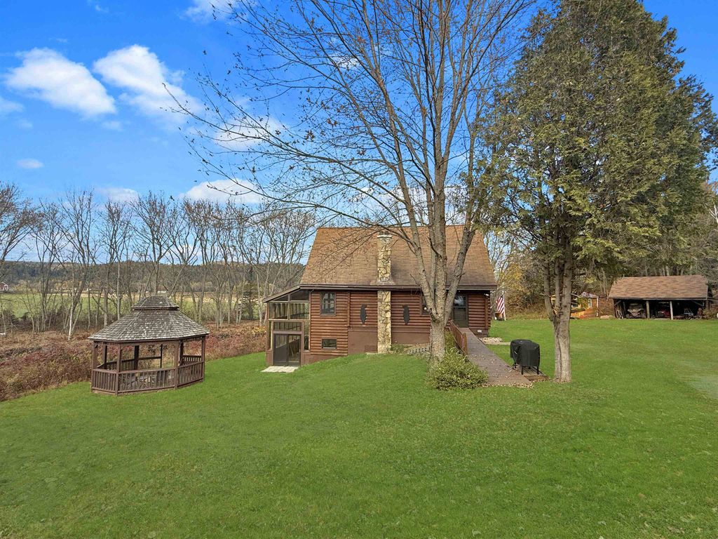 Photo of 1639 Halls Stream Road, Pittsburg, NH 03592 (MLS # 5066631)