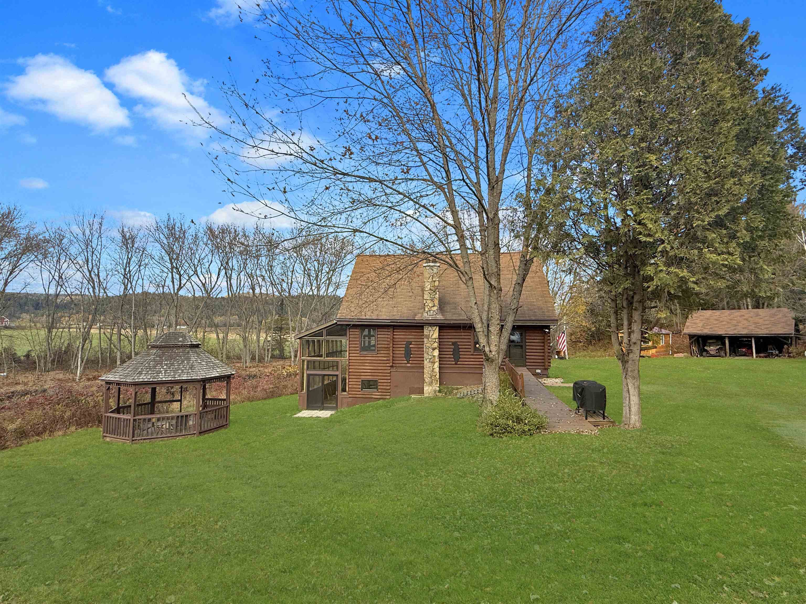 1639 Halls Stream Road