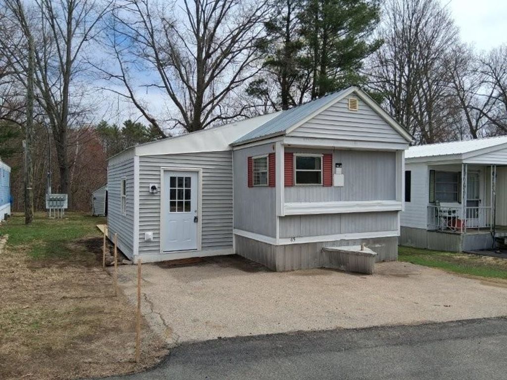 Photo of 65 Polly Ann Park #65, Dover, NH 03820 (MLS # 5083740)