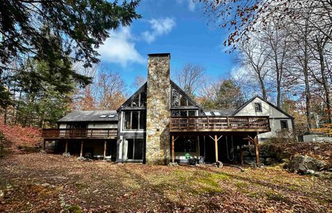 27 Hummingbird Hill Grantham NH 03753