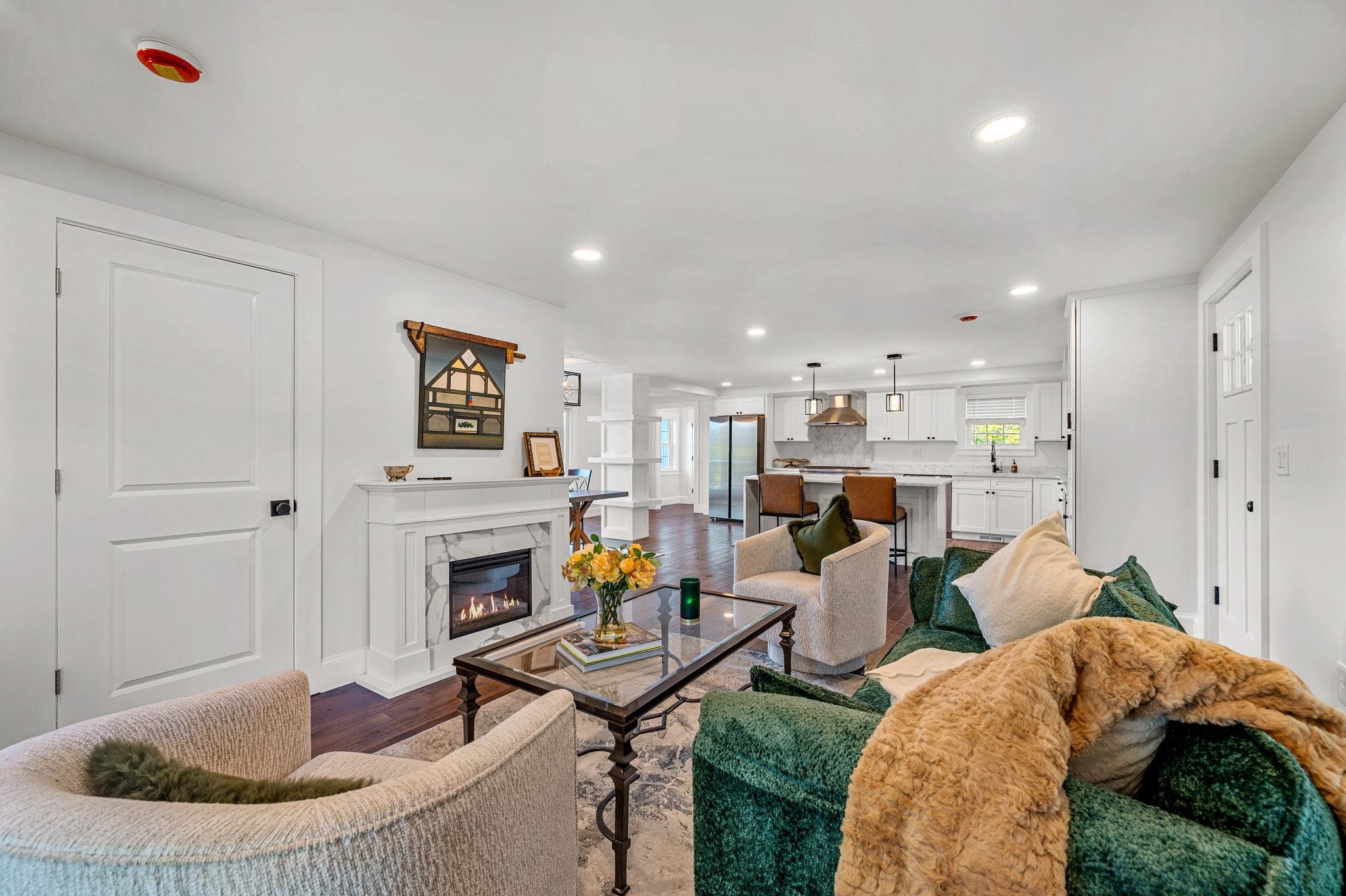 Stowe, Vermont 05672, United States, 2 Bedrooms Bedrooms, ,3 BathroomsBathrooms,Residential,Active,221995