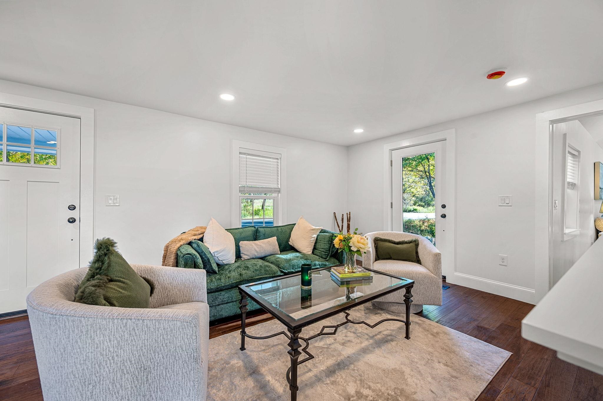 Stowe, Vermont 05672, United States, 2 Bedrooms Bedrooms, ,3 BathroomsBathrooms,Residential,Active,221995