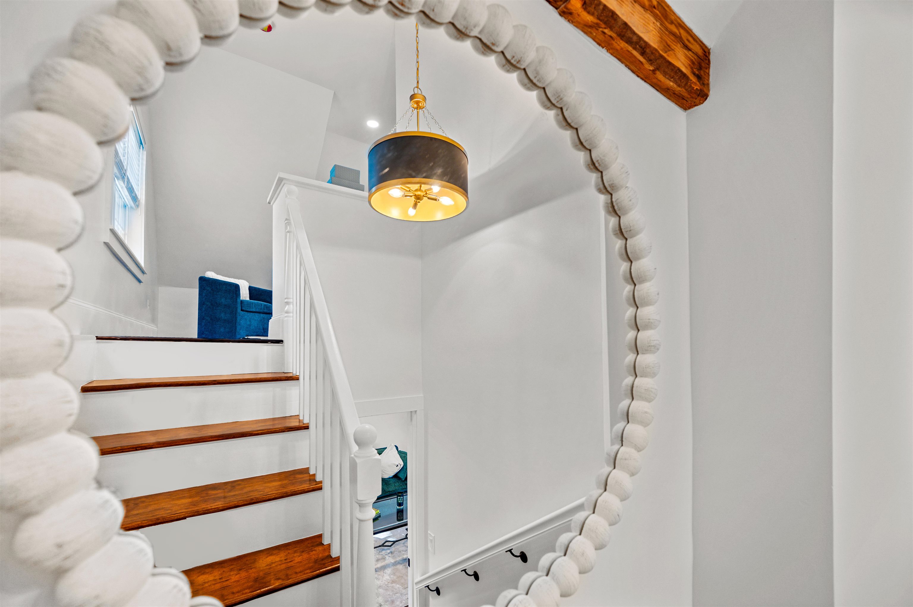 Stowe, Vermont 05672, United States, 2 Bedrooms Bedrooms, ,3 BathroomsBathrooms,Residential,Active,221995