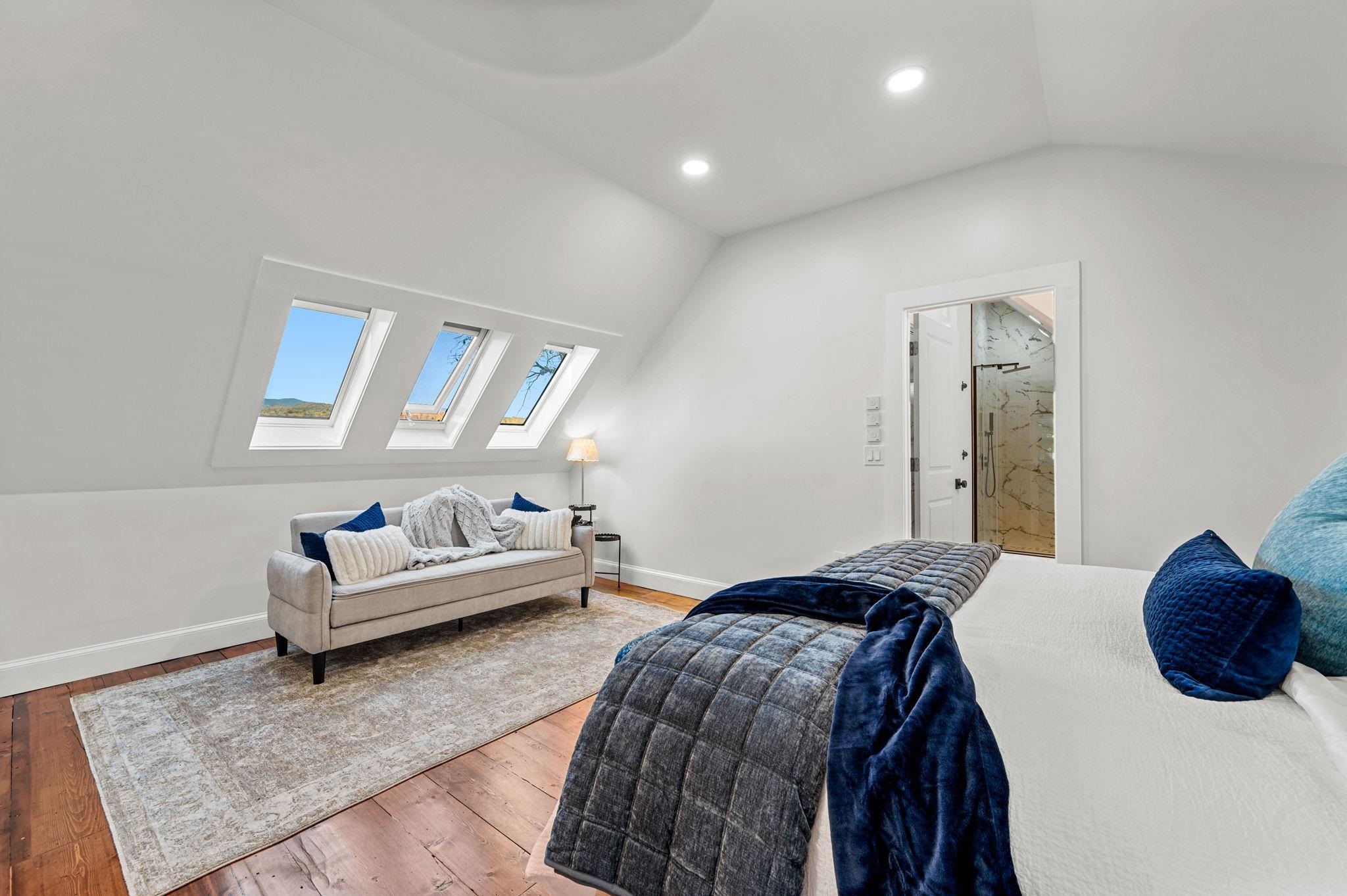 Stowe, Vermont 05672, United States, 2 Bedrooms Bedrooms, ,3 BathroomsBathrooms,Residential,Active,221995