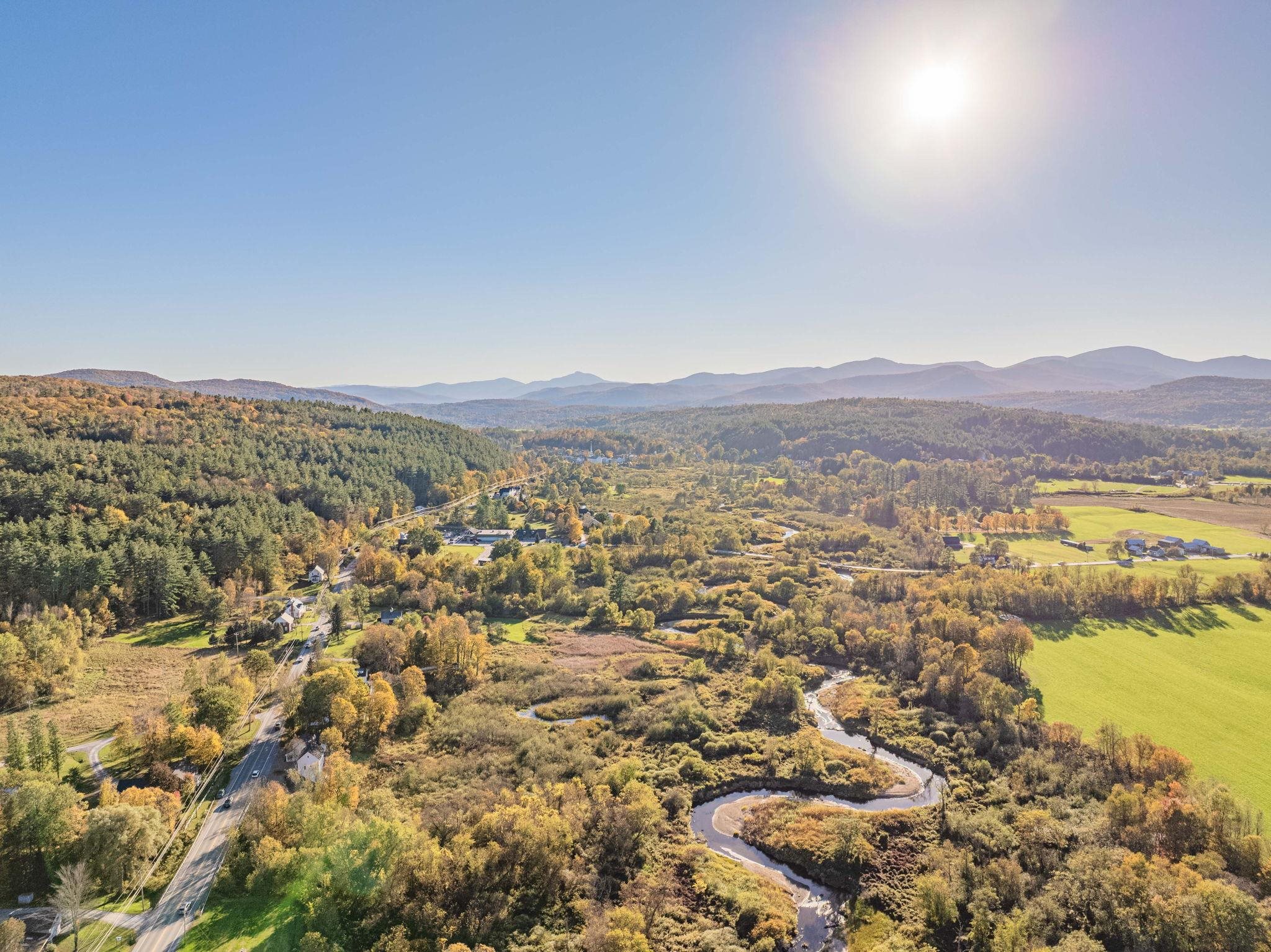 Stowe, Vermont 05672, United States, 2 Bedrooms Bedrooms, ,3 BathroomsBathrooms,Residential,Active,221995