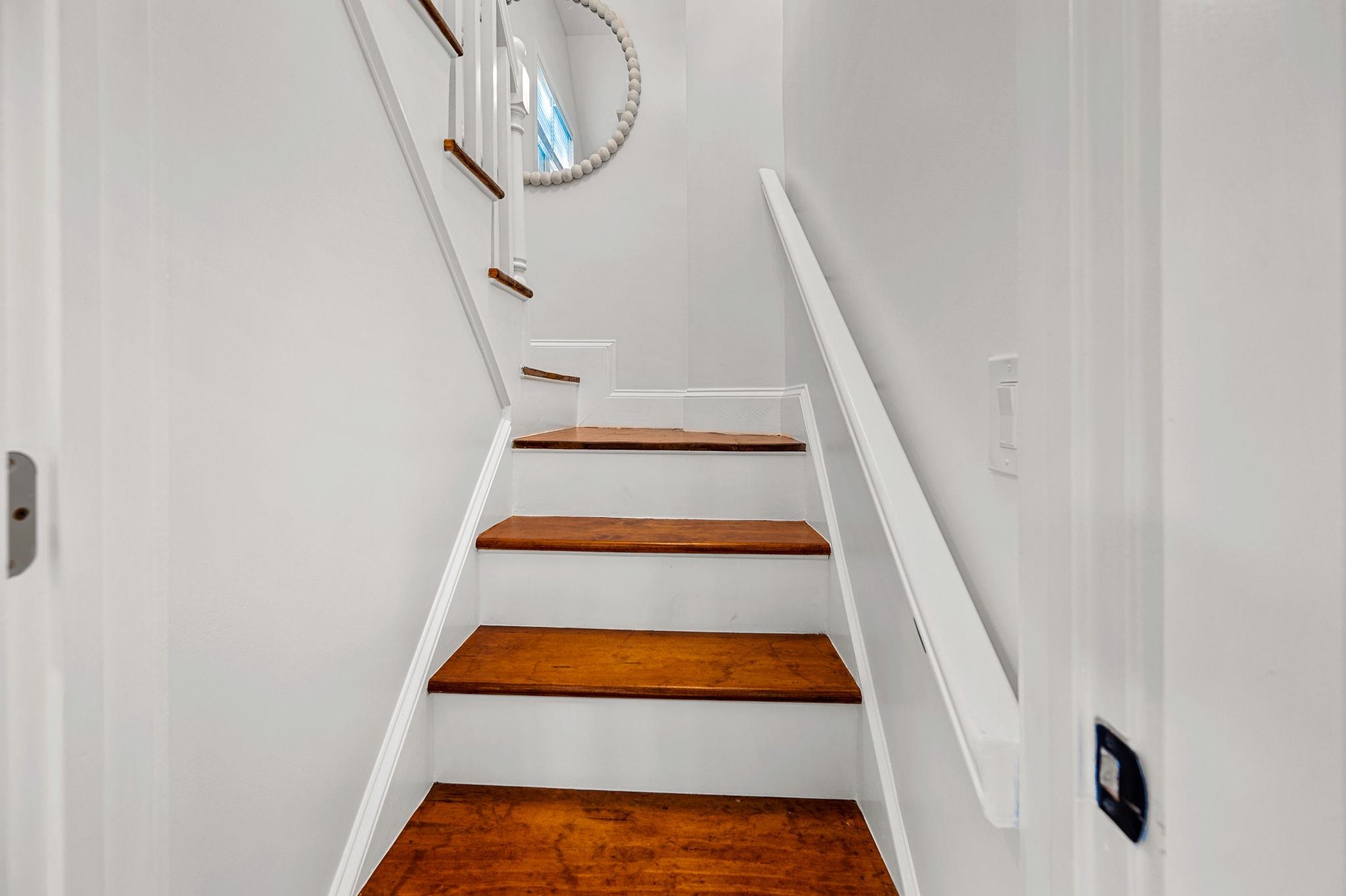 Stowe, Vermont 05672, United States, 2 Bedrooms Bedrooms, ,3 BathroomsBathrooms,Residential,Active,221995