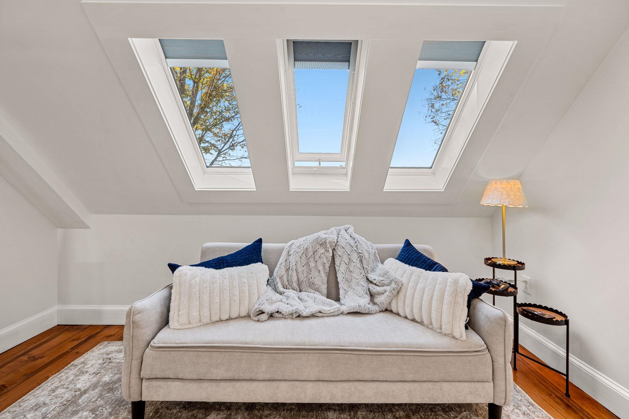 Stowe, Vermont 05672, United States, 2 Bedrooms Bedrooms, ,3 BathroomsBathrooms,Residential,Active,221995