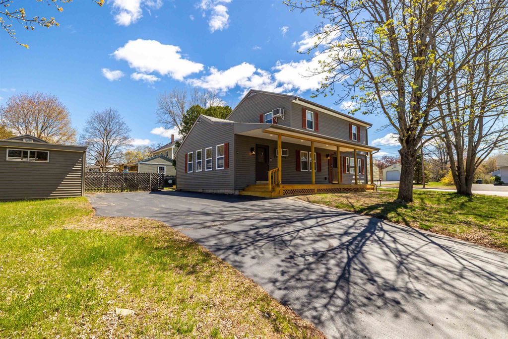 Photo of 44 Sherwood Meadows, Pembroke, NH 03275 (MLS # 5087097)