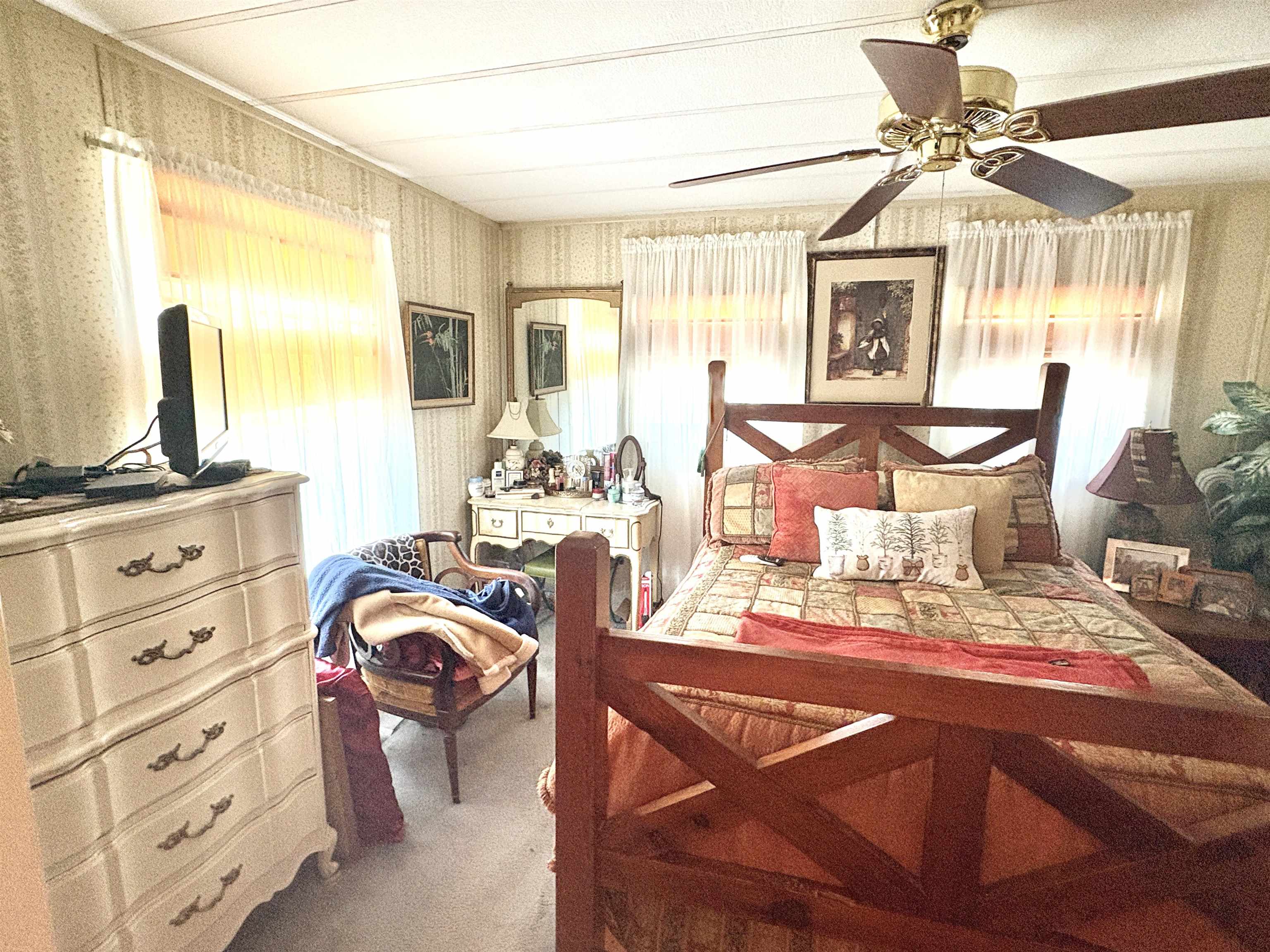 Raymond, New Hampshire 03077, United States, 2 Bedrooms Bedrooms, ,1 BathroomBathrooms,Residential,Active,145891