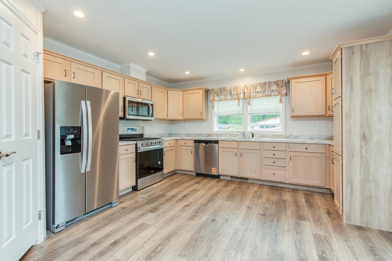 Concord, New Hampshire 03303, United States, 2 Bedrooms Bedrooms, ,2 BathroomsBathrooms,Residential,Active,183716