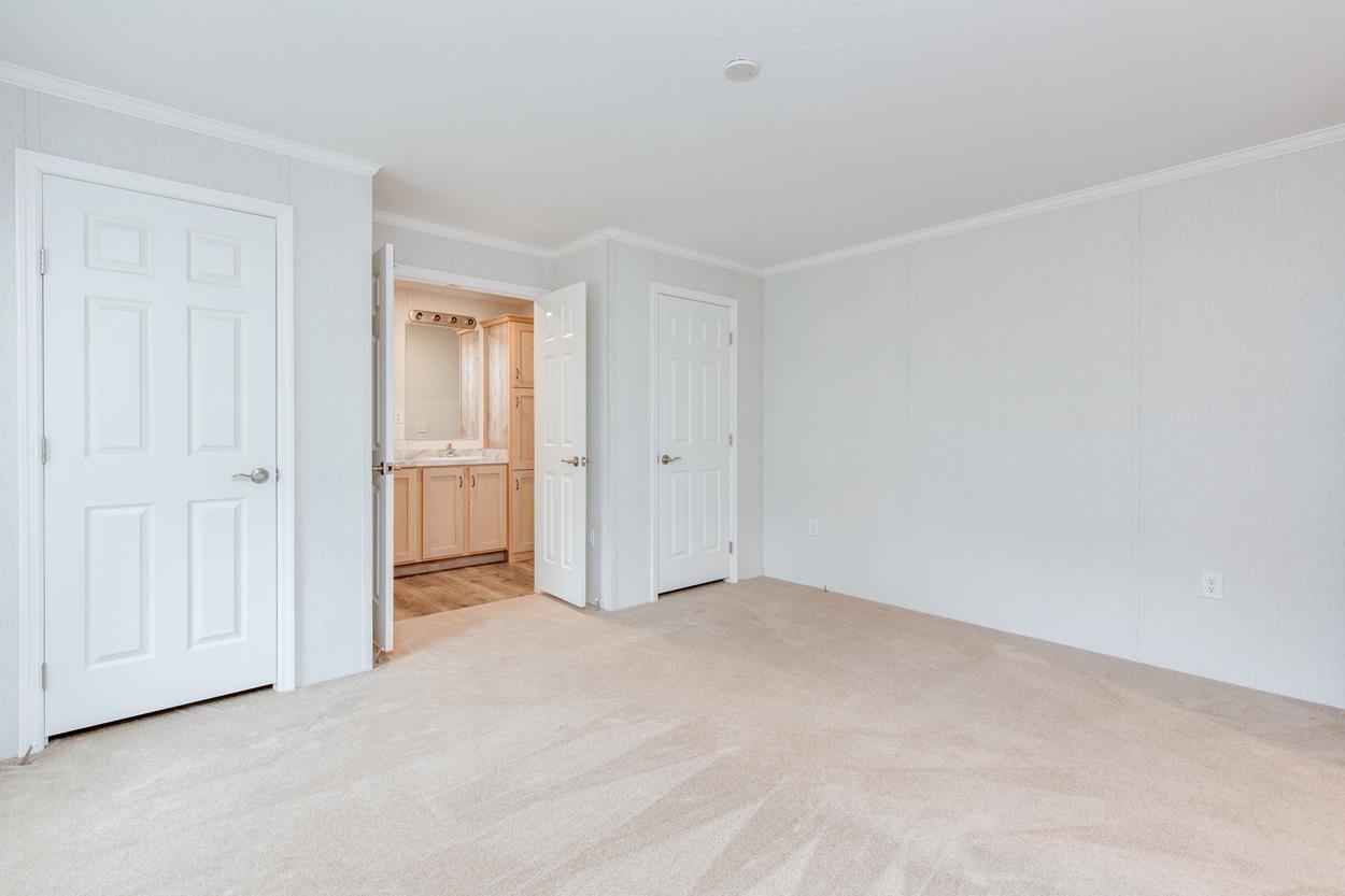 Concord, New Hampshire 03303, United States, 2 Bedrooms Bedrooms, ,2 BathroomsBathrooms,Residential,Active,183716