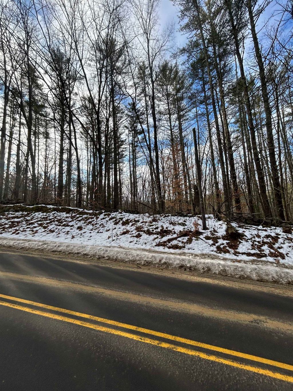 Photo of 80 Center Hill Road, Epsom, NH 03234 (MLS # 5073879)