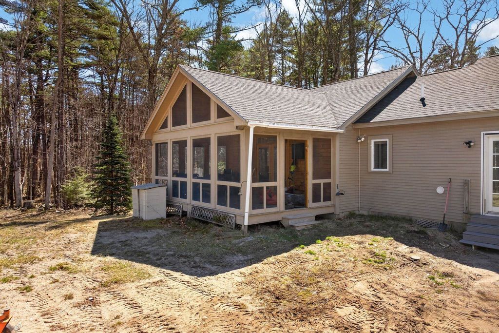 Photo of 314 Wentworth Road, Brookfield, NH 03872 (MLS # 5084830)