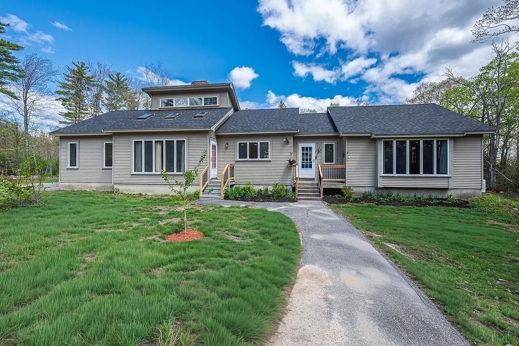 Photo of 314 Wentworth Road, Brookfield, NH 03872 (MLS # 5084830)