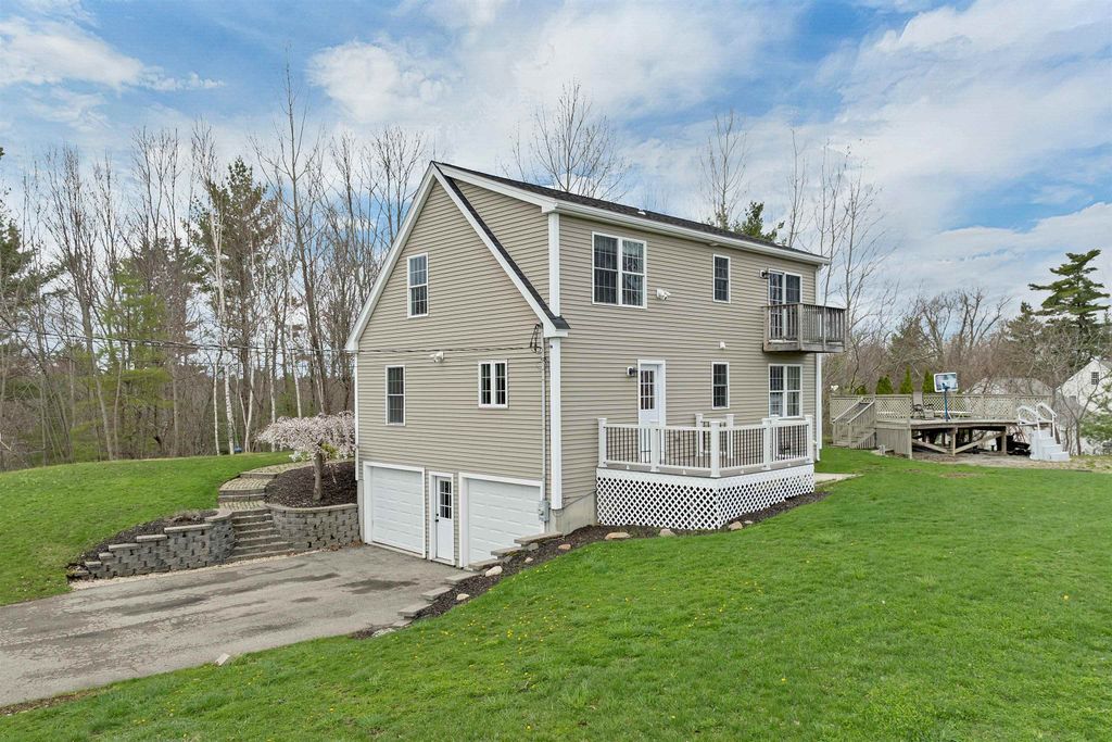 Photo of 89 Pond Street, Newton, NH 03858 (MLS # 5084740)