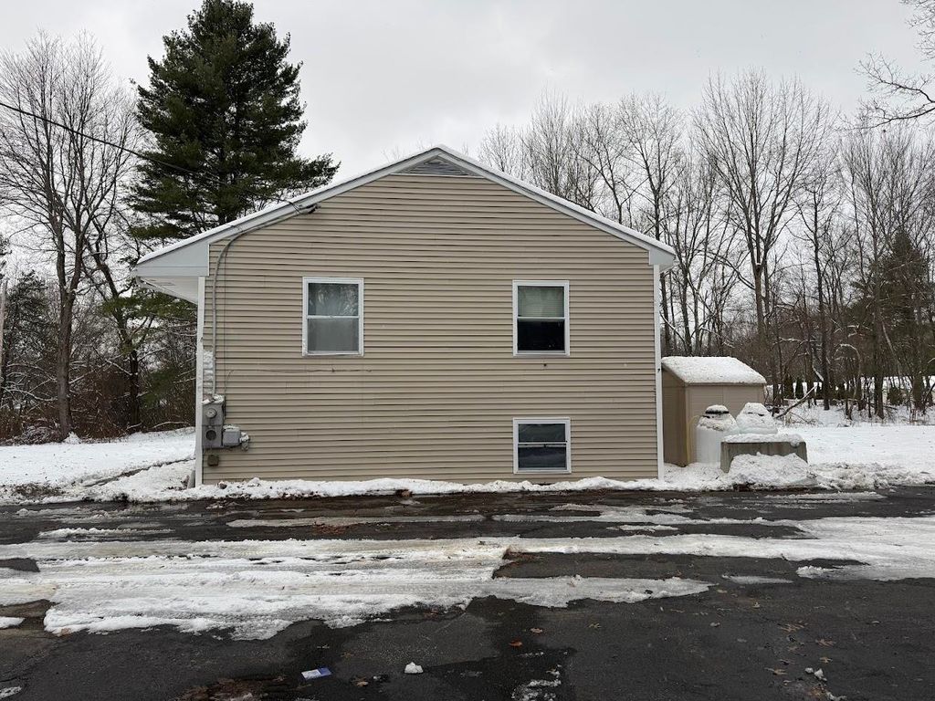Photo of 240 Leda Avenue, Manchester, NH 03104 (MLS # 5071420)