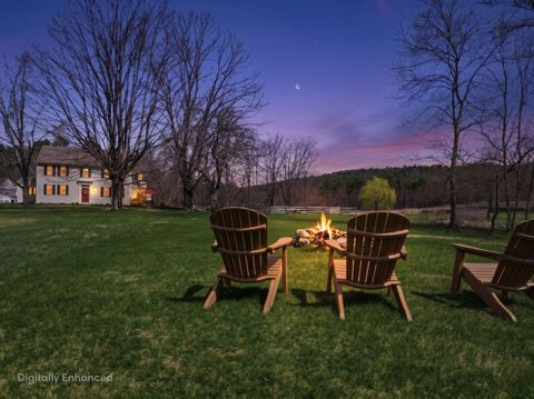 Photo of 5 Old Manchester Road, Amherst, NH 03031 (MLS # 5084491)