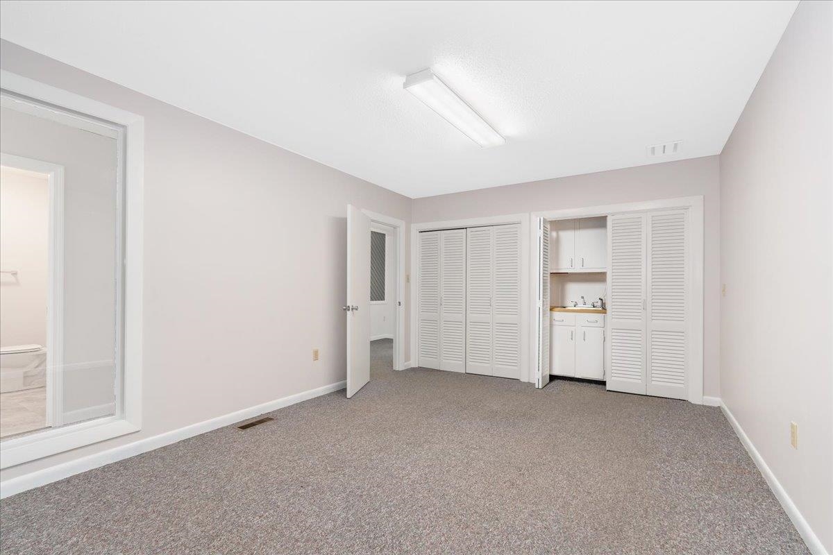 Amherst, New Hampshire 03031, United States, ,Commercial,Active,43469