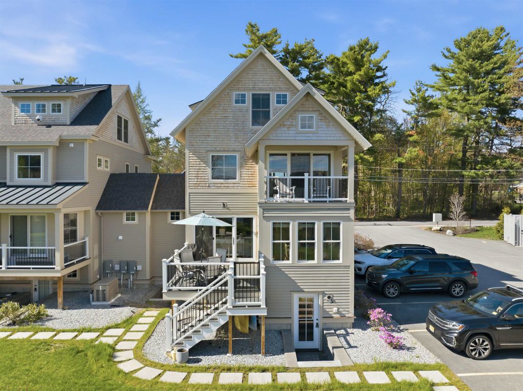 Photo of 14 Lake Shore Drive, Moultonborough, NH 03254 (MLS # 5089066)