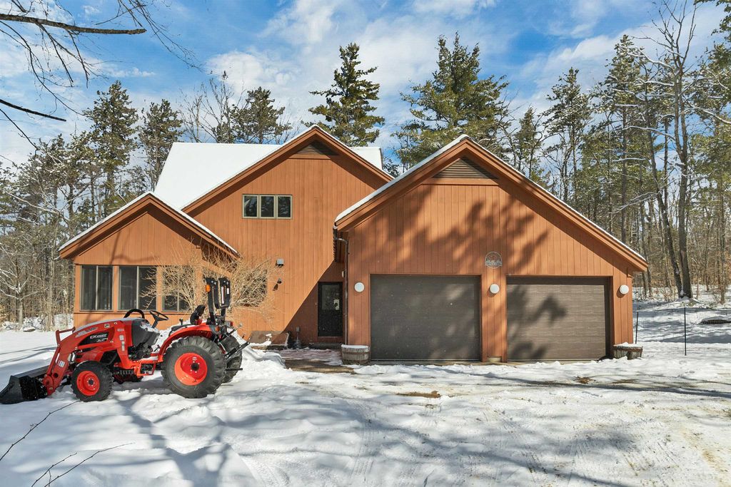 Photo of 37 O'Connor Lane, Albany, NH 03818 (MLS # 5080935)