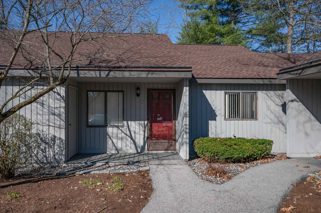 Photo of 3 Essex Green Drive, Merrimack, NH 03054 (MLS # 5083876)