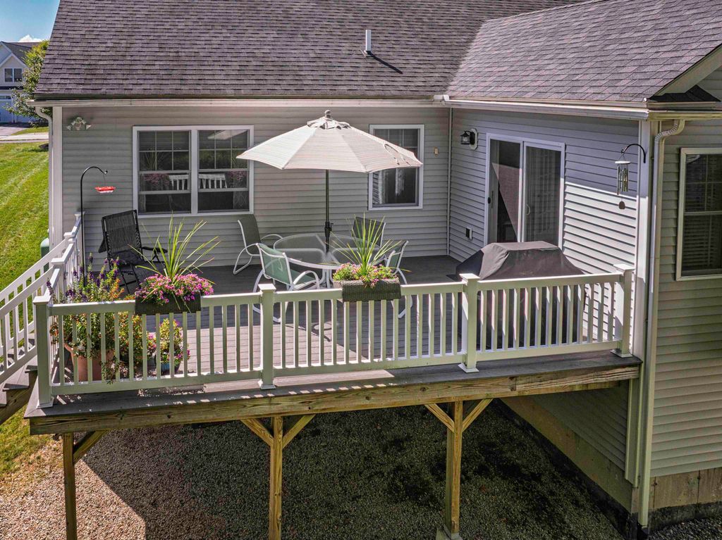 Photo of 4 Madelyn Drive, Dover, NH 03820 (MLS # 5060894)