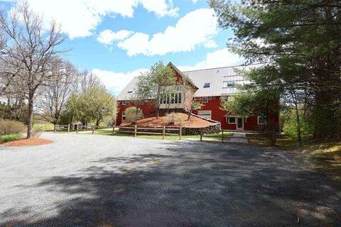 Property photo of 16 Hemlock Ridge Drive 101, Hartford, VT 05088