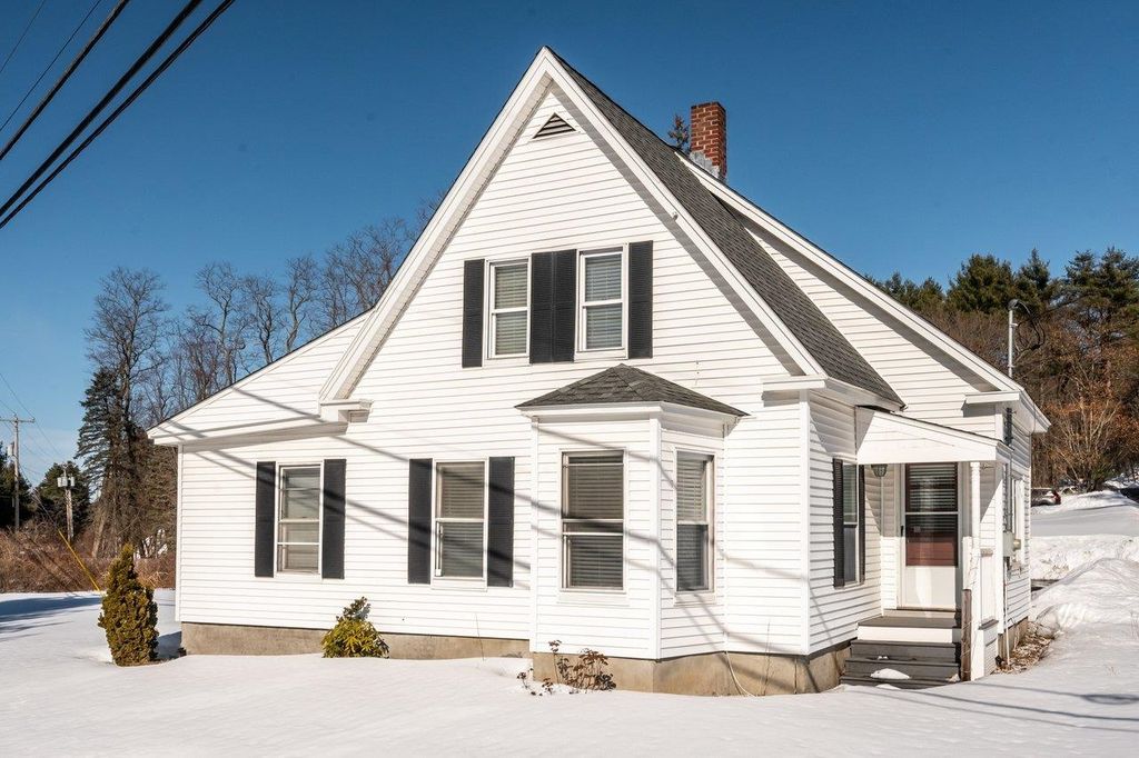 Photo of 202 Beacon Hill Road, Pembroke, NH 03275 (MLS # 5078948)