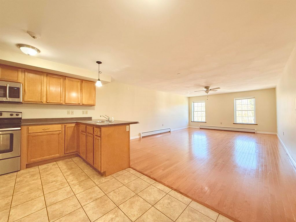 Photo of 80 Main Street #303, Ossipee, NH 03814 (MLS # 5066549)