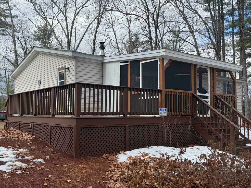 Photo of 16 Hodsdon Shore Road, Ossipee, NH 03814 (MLS # 5074275)