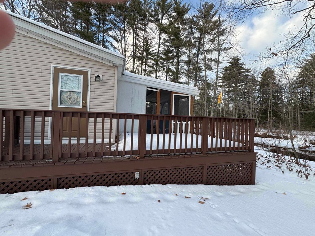 Photo of 16 Hodsdon Shore Road, Ossipee, NH 03814 (MLS # 5074275)