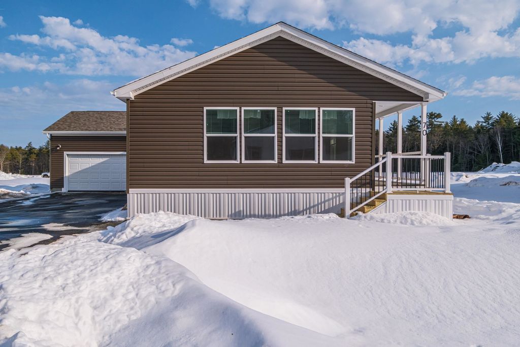 Photo of 70 Diamondback Drive, Rochester, NH 03868 (MLS # 5080138)